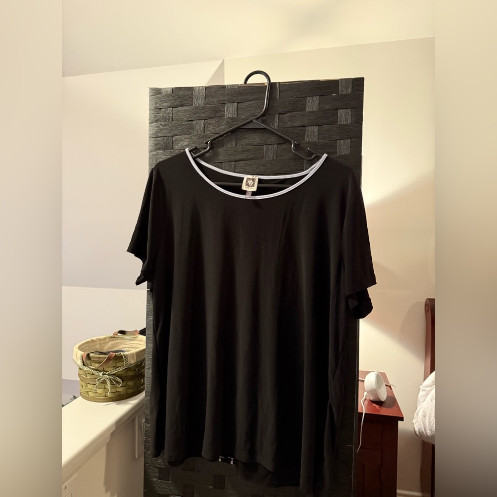 Anne Klein Black Short Sleeve Blouse